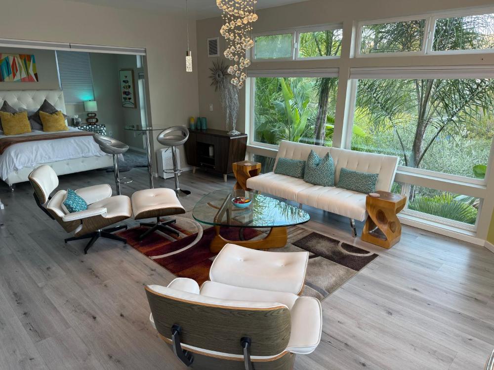 Private Luxury Suite with Views Near SF & Wine Country